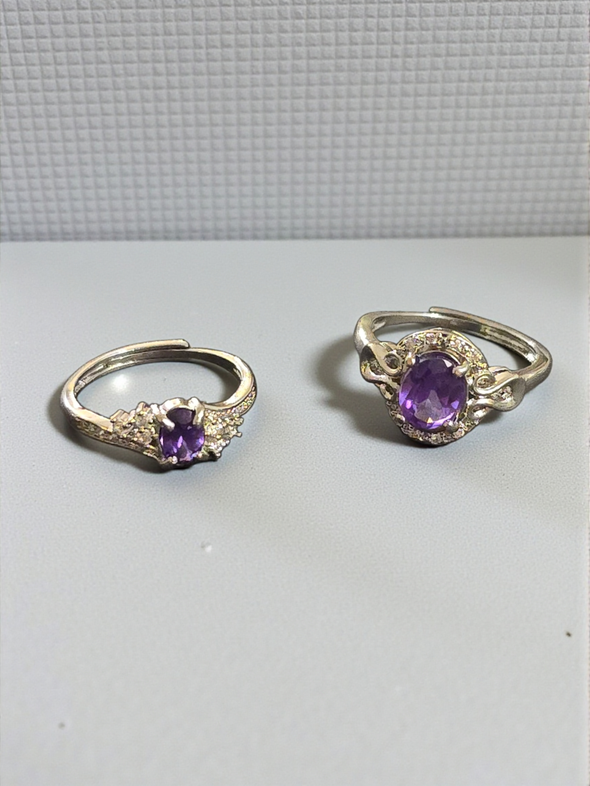 Silver Amethyst-Hued Crystal Silver Ring - Adjustable & Intricate Design