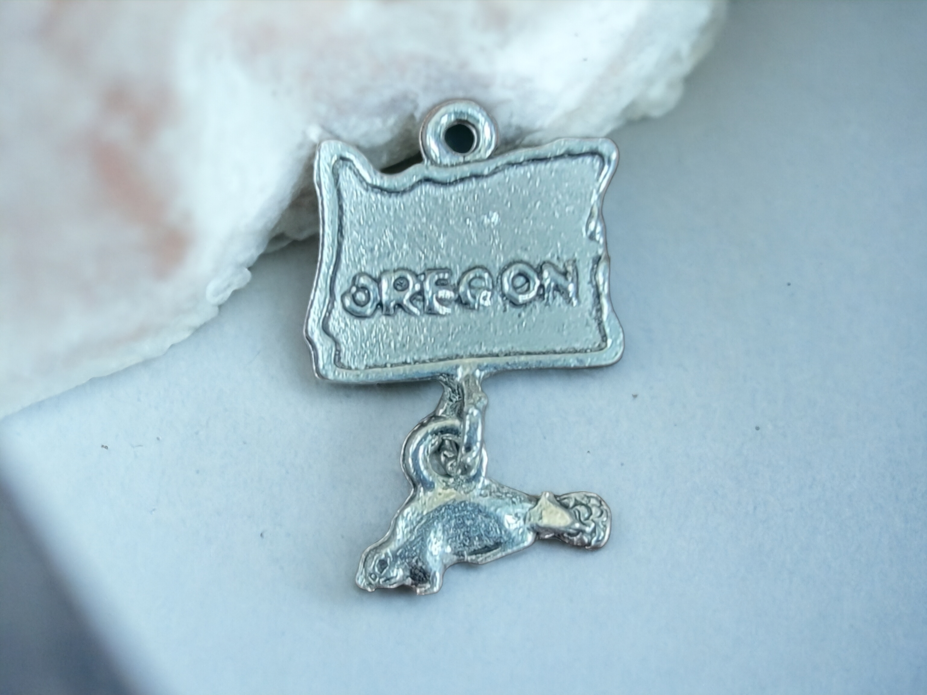Silver Oregon State Pewter Charm Pendant | Travel Charm