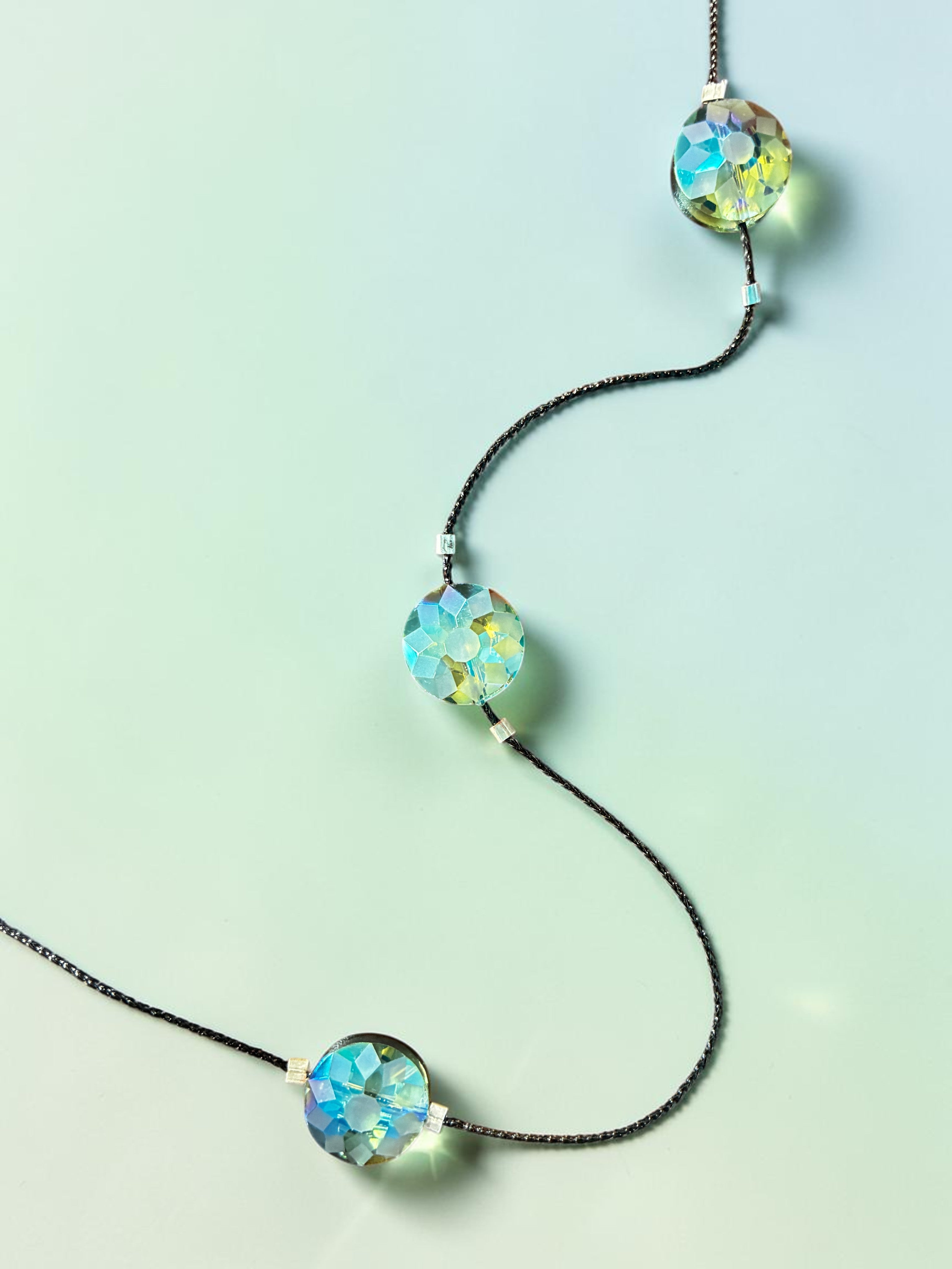 Elegant Crystal Beaded String Necklace in Vibrant Colors