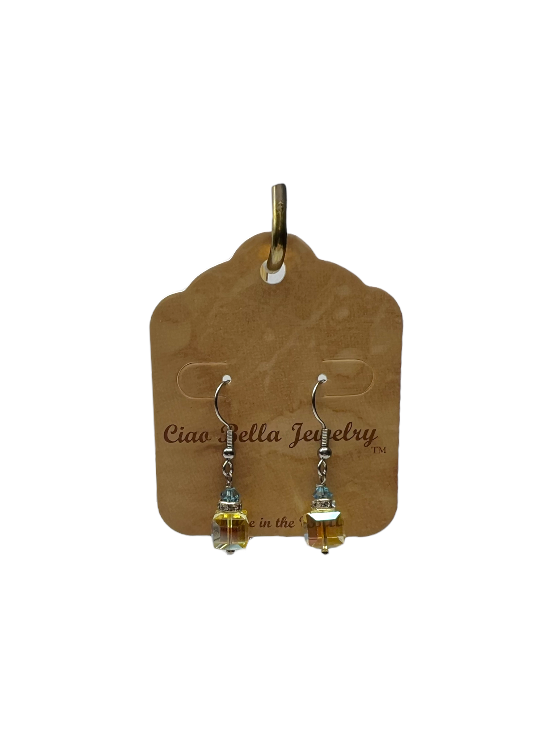 Classic Brilliance: Austrian Crystal Square Stud Earrings (Gift Pouch)