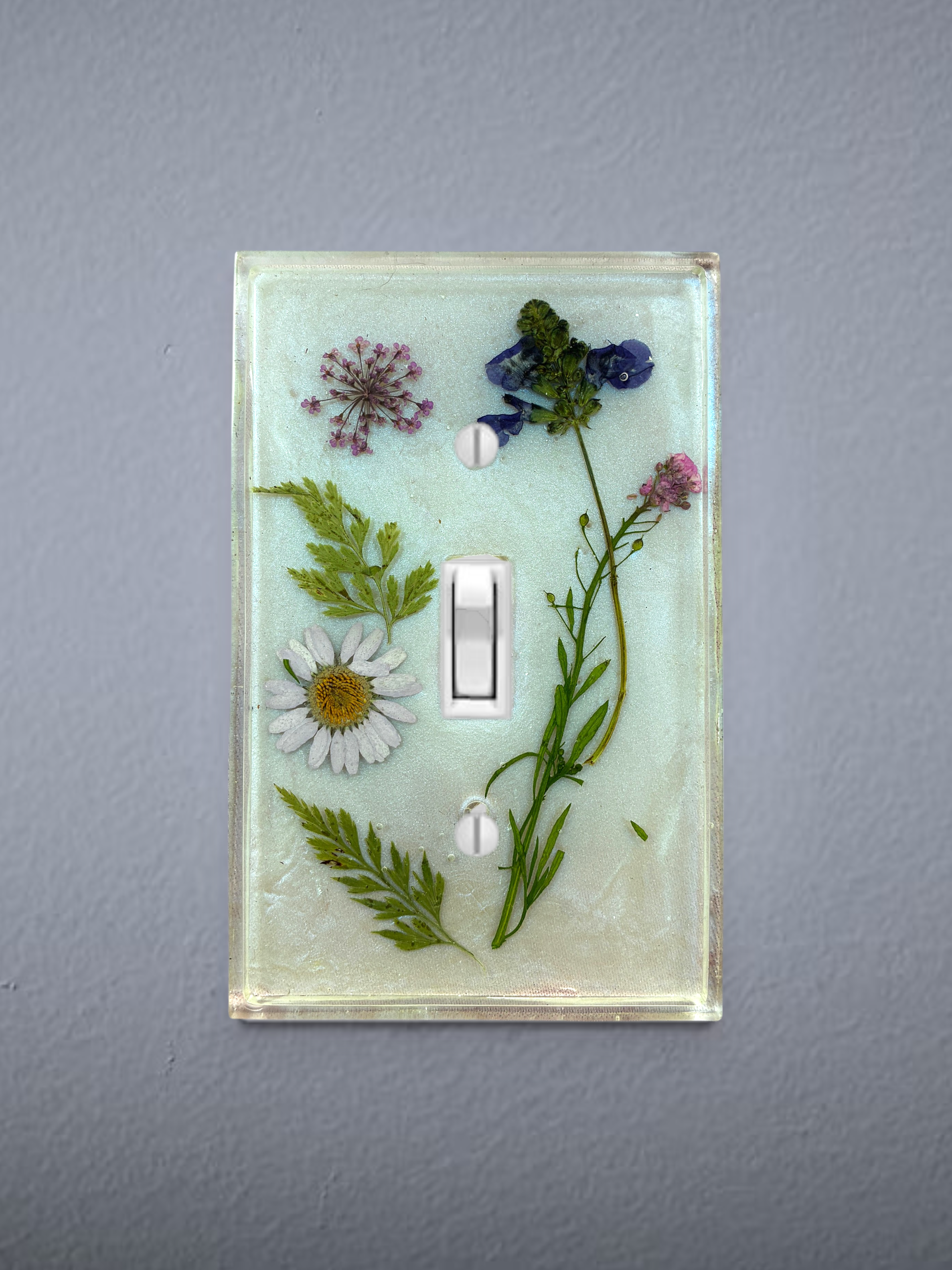 Custom Pressed Flower Resin Light Switch Plate Cover | Botanical Home Decor