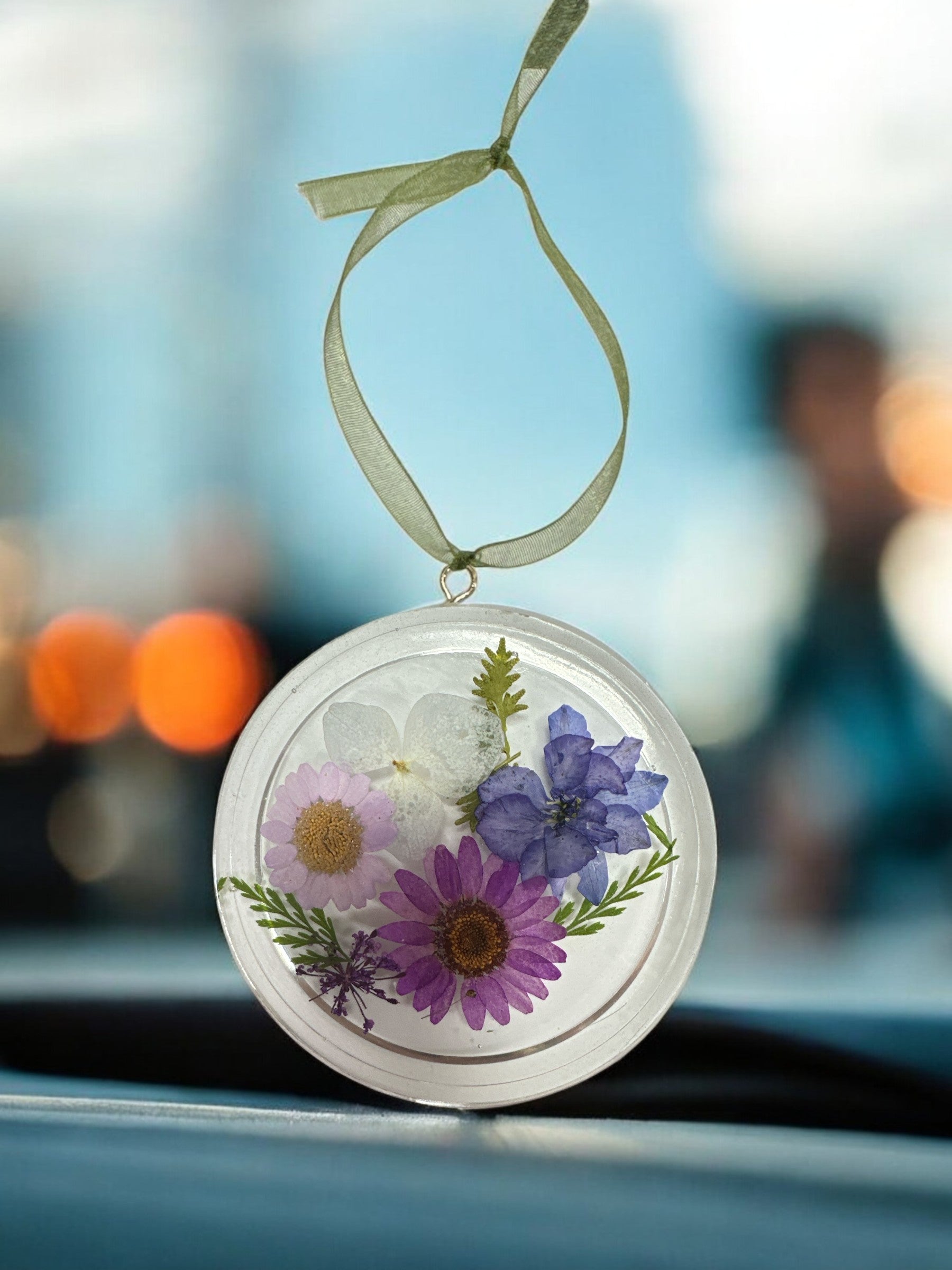 Handmade Pressed Flower Resin Sun Catcher | Michelle Marie Boutique